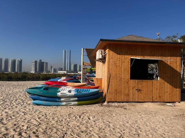 Urban Cozy -sea View With Pool And Gym Access Apartment Abu Dhabi